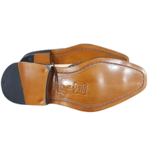 Load image into Gallery viewer, Fortune From Liberty Mens Brown Beige Leather Wingtip Oxford Dress Shoes US 7.5