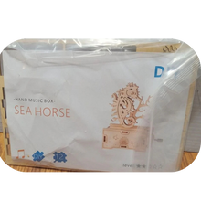 Load image into Gallery viewer, 3D Seahorse Wooden Puzzle Music Box Model Kit Toy Carved Handmade Mechanical Toy