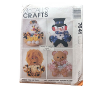 Load image into Gallery viewer, McCall's 7641 Gift Baskets Hen Snowman Lion Bear Dalmation Santa Mrs 1995 Uncut