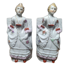 Load image into Gallery viewer, Pair of Vintage Colonial Woman Porcelain Lady Planters Wall Pocket Made in Japan