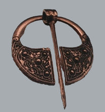 Load image into Gallery viewer, Vintage Viking Brooch Metal Buckle Pin Creative Viking Ornament 1.5" Coppery