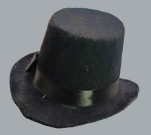 Load image into Gallery viewer, 1985 Effanbee Lucille Ball Vinyl Doll – Magician Cabaret Outfit Top Hat 16"