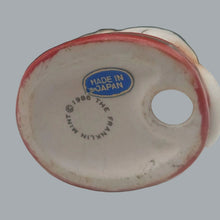 Load image into Gallery viewer, Franklin Mint Curio Cabinet Staffordshire Cat Figurine 1986 Preowned 3"x2"x2"