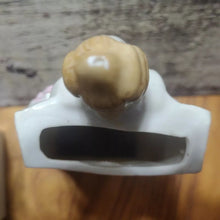 Load image into Gallery viewer, Pair of Vintage Colonial Woman Porcelain Lady Planters Wall Pocket Made in Japan