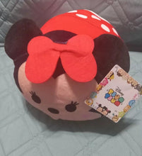 Load image into Gallery viewer, Disney Tsum Tsum Minnie Mouse 7-Inch Plush