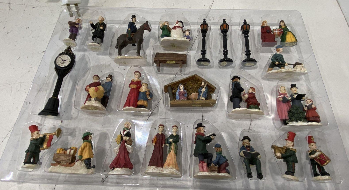 Grandeur Noel Collectible 41-piece Victorian Winter Village Set (Powers on) IOB