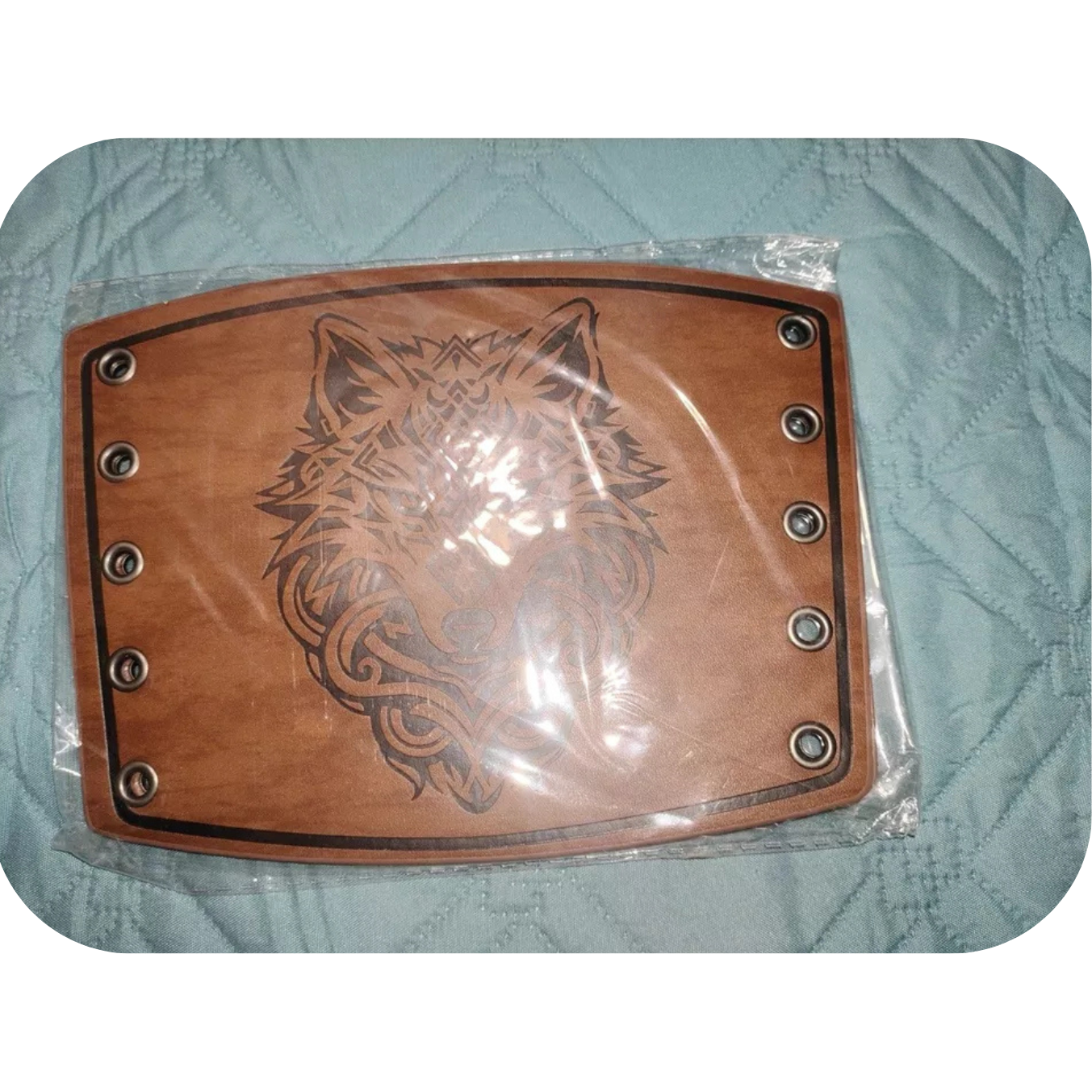 Pr Brown Renaissance Medieval Viking Bracers PU Leather Wolf Pattern Arm Guards