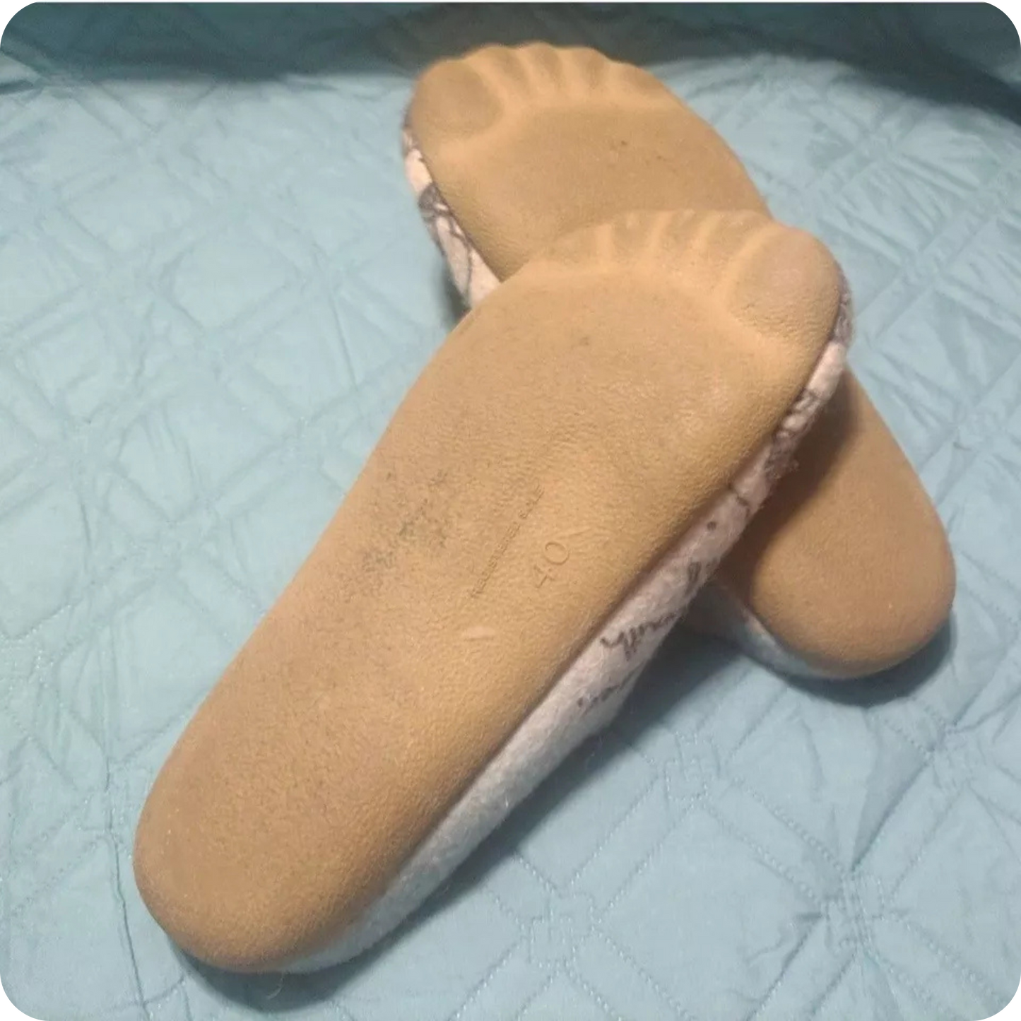 Spring Step Women’s Wool Little Red Riding Hood Fairy Tale Slippers Size 9