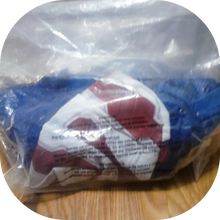 Load image into Gallery viewer, Child&#39;s Marvel Captain America Age of Ultron Party Costume T-Shirt And Mask (L)

