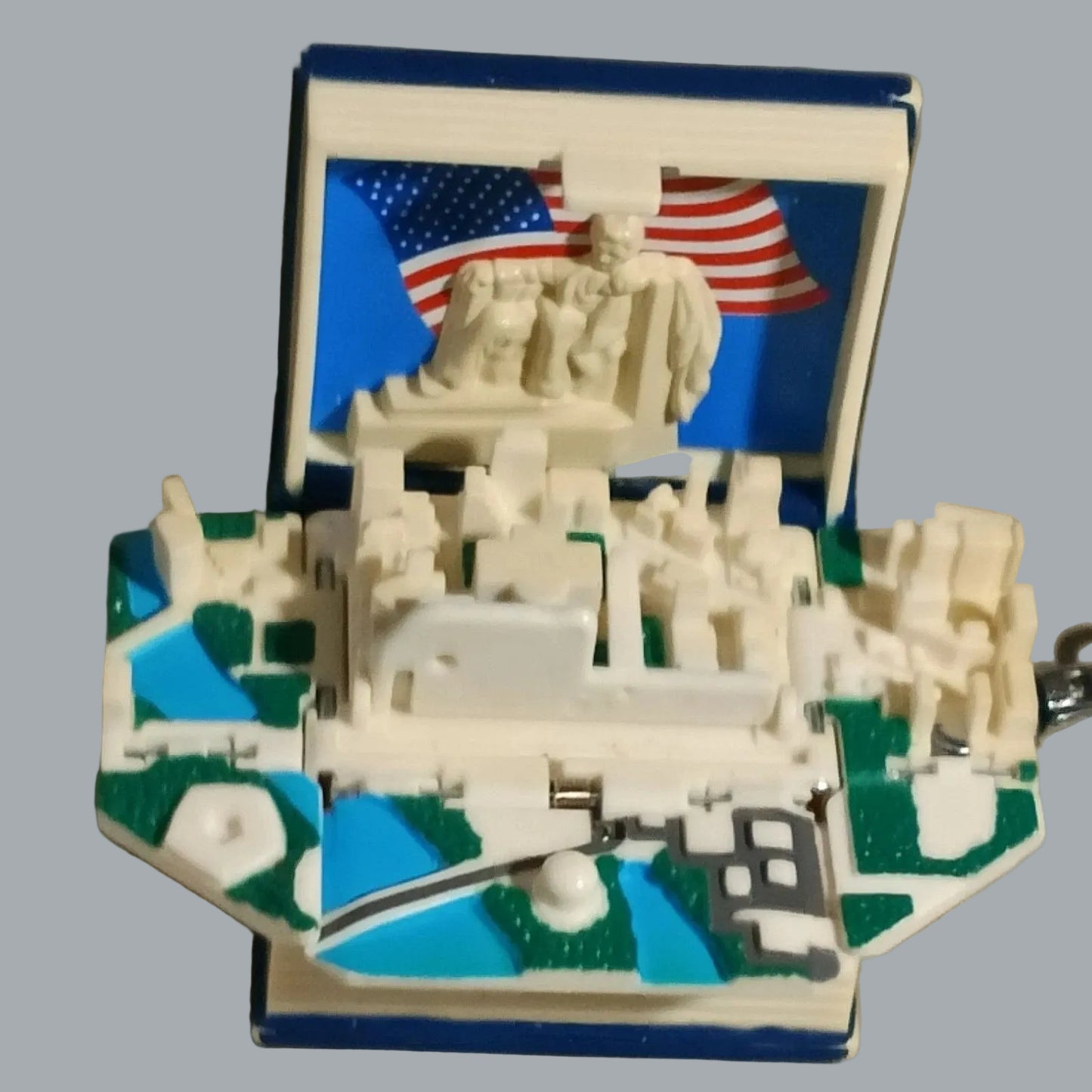 Smithsonian Washington DC Story Pop Up Book Keychain 1995