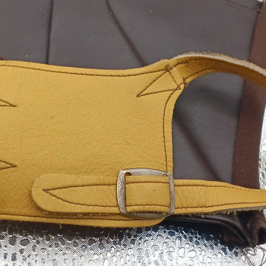 Vintage Brown 3-Finger Archery Glove & Leather Arm Guard Wrist Cuffs Set