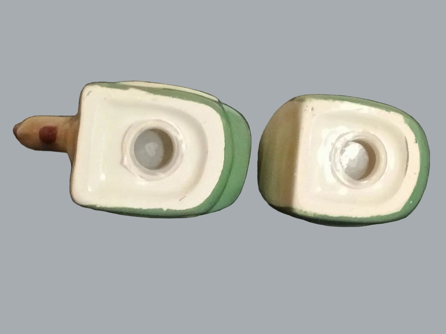 Vintage Snuggling Chicken Salt & Pepper Shakers Plastic Stoppers 3" tall x 4"