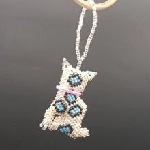 Load image into Gallery viewer, Cat Seed Bead Ethically Made Keychain - Zipper pull - Guatemala 2&quot;
