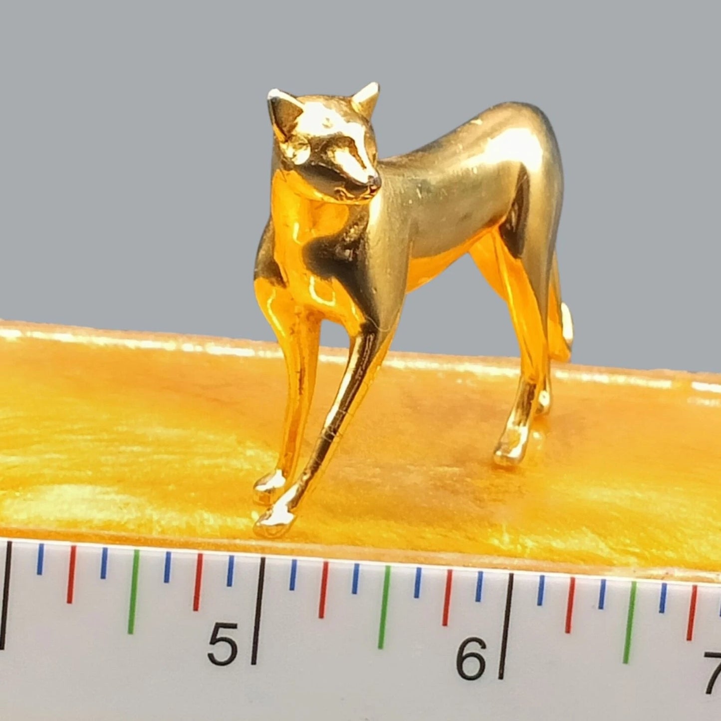 Art Deco - Gold - No Box Curio Cabinet Cat by Franklin Mint