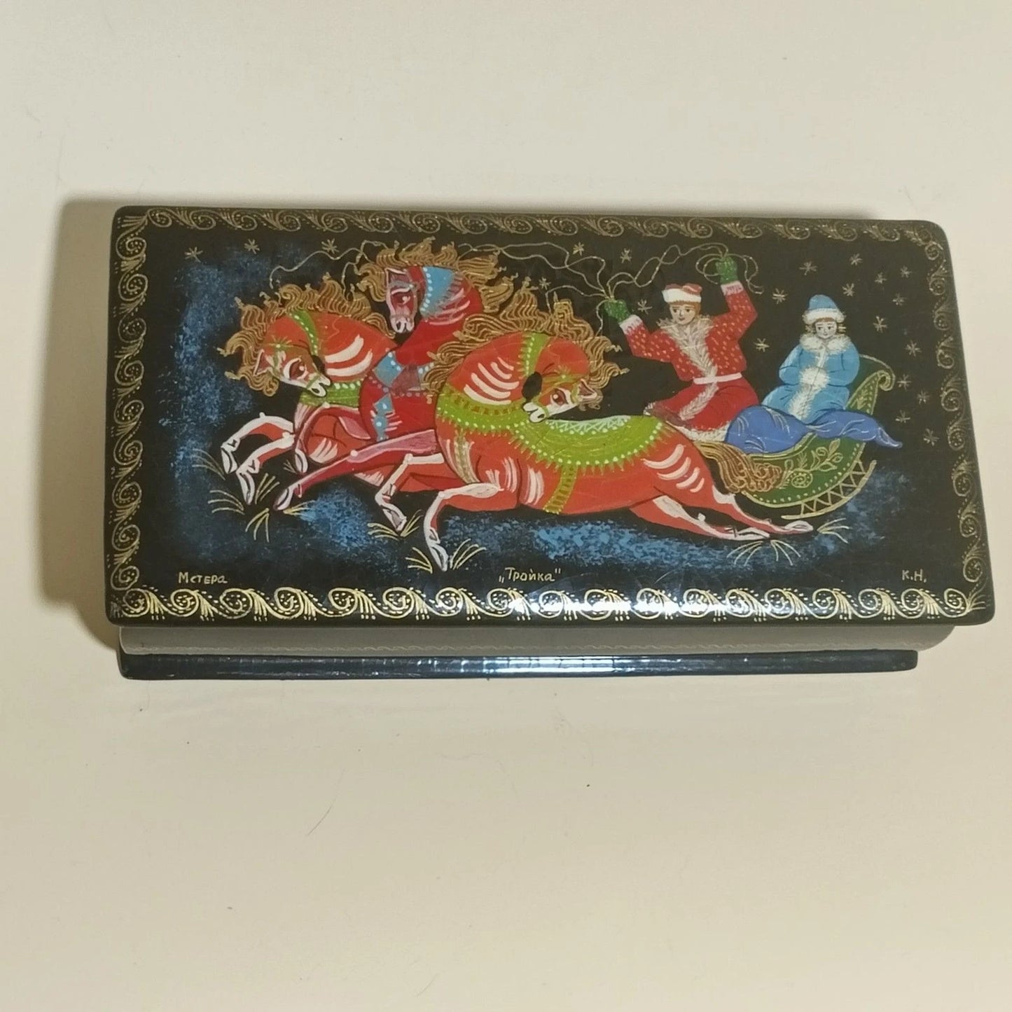 Russian Lacquer Box Mstera “Troika” Hand Painted Signed K.H. 6"x3"