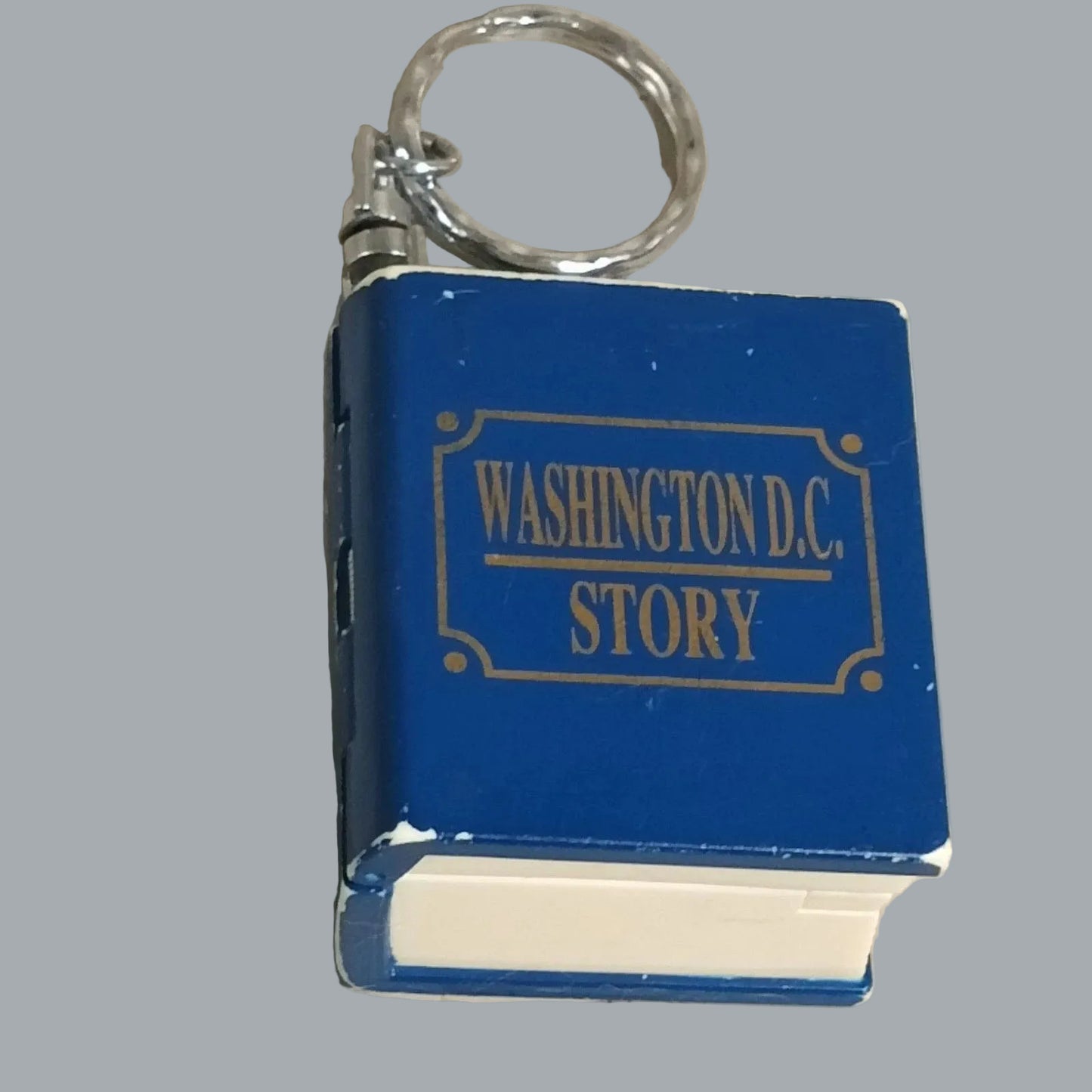 Smithsonian Washington DC Story Pop Up Book Keychain 1995