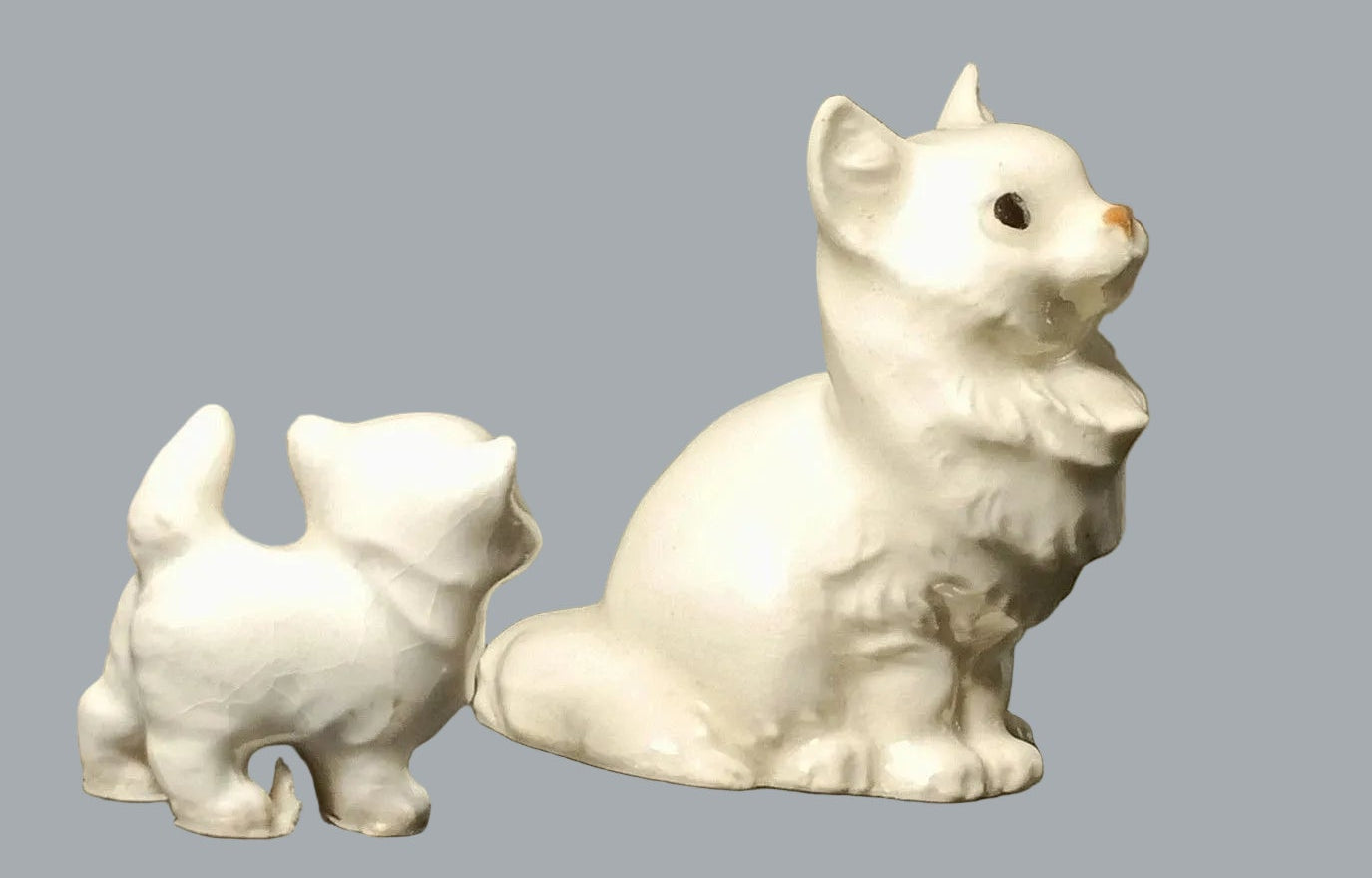 Mini White Ceramic Cat & Kitten Figurines Pair 1.5” & 0.75” Vintage