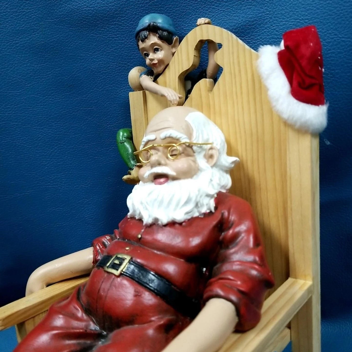 2002 Musical Snoozing Santa Rocking Chair Figurine w/ Elves Christmas Decor