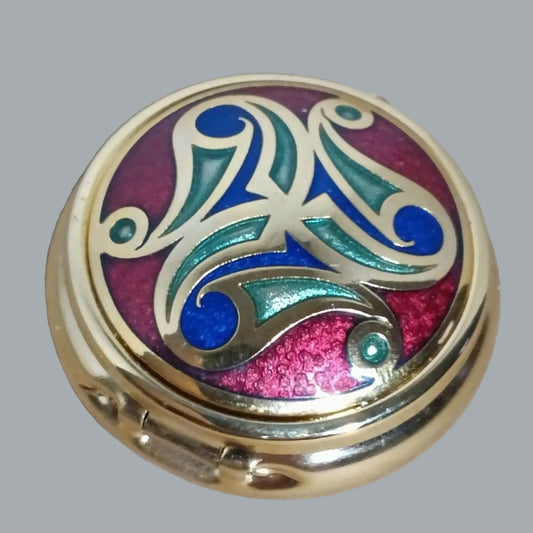 Celtic Trinity Knot Enamel Pill Box Trinket Case Gold Tone 1.5"