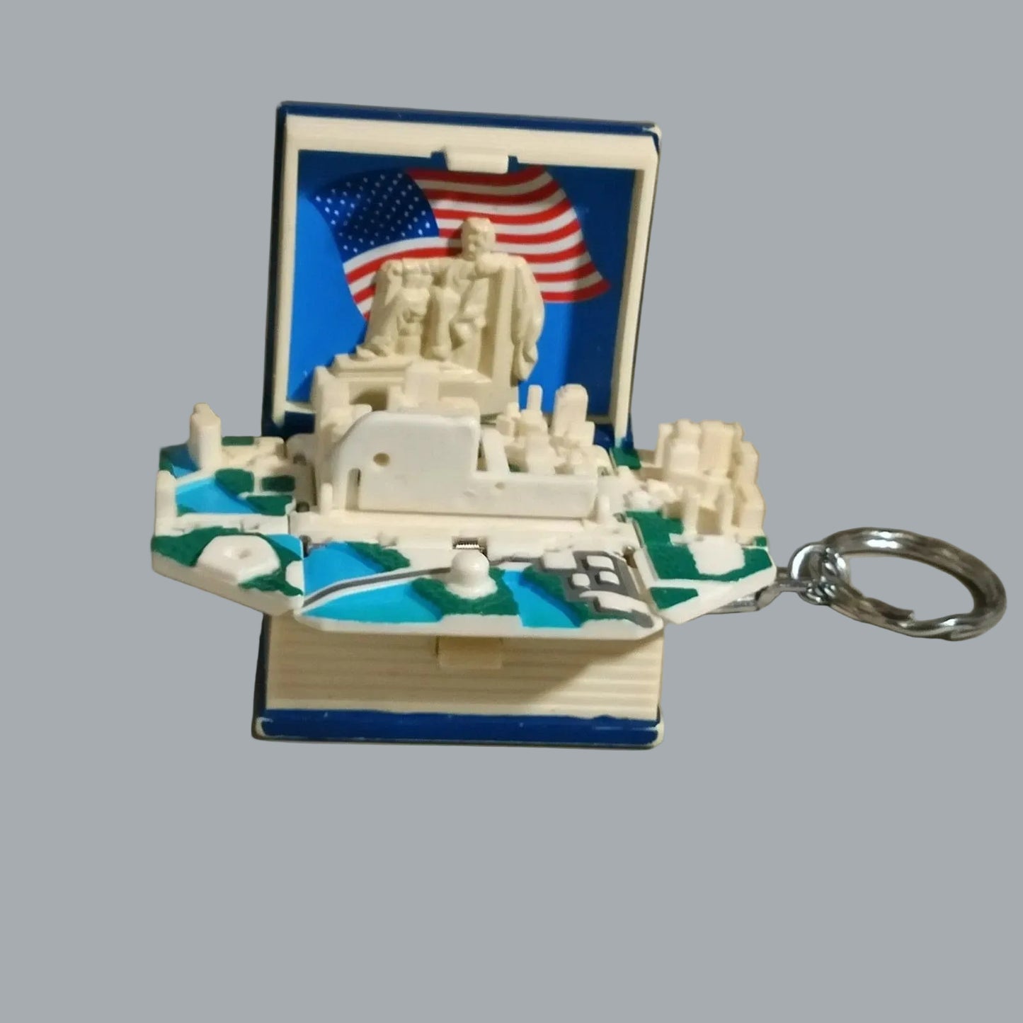 Smithsonian Washington DC Story Pop Up Book Keychain 1995