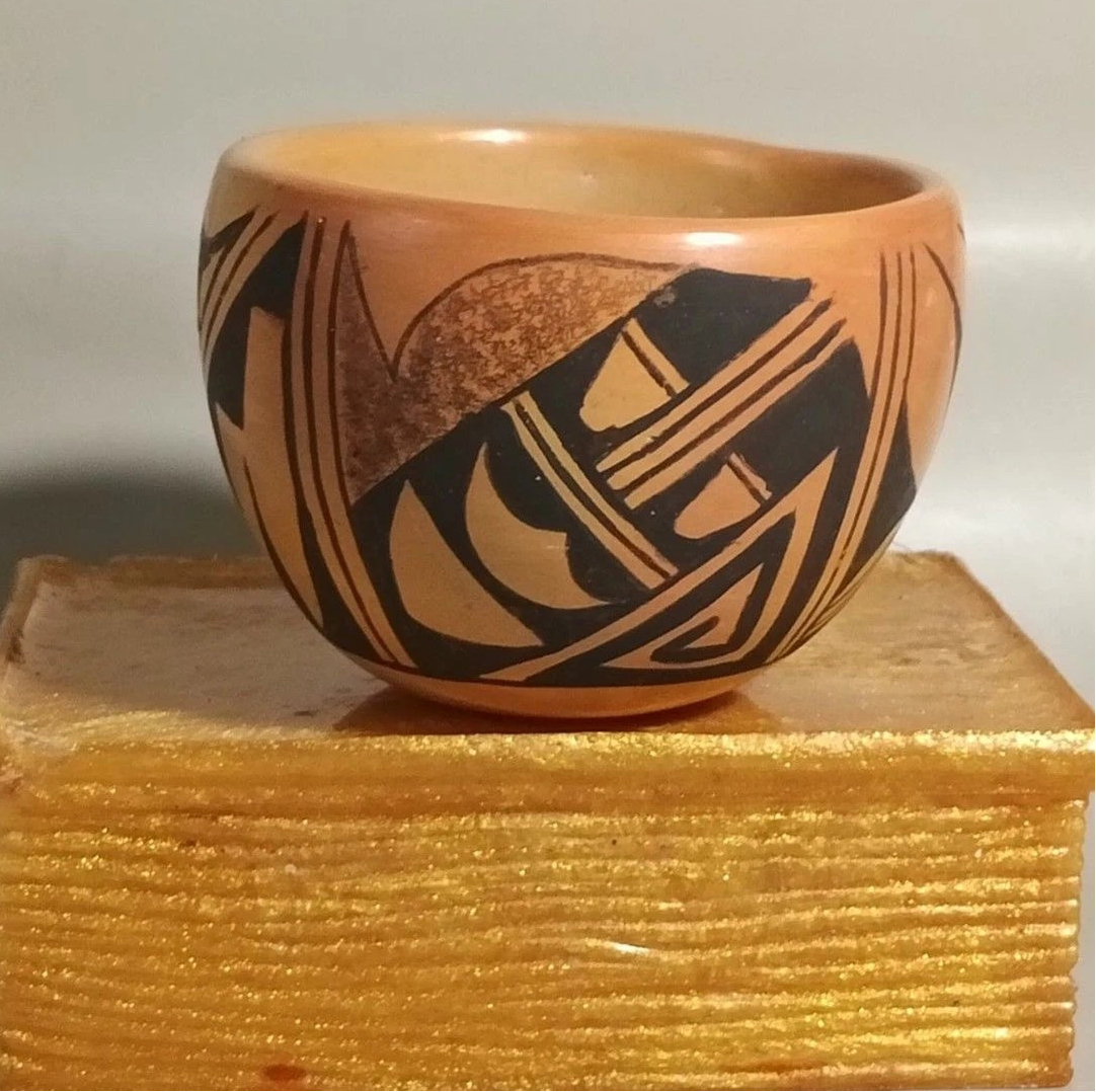 Signed E. Polleheco Southwest Pueblo Miniature Pottery Bowl 3"