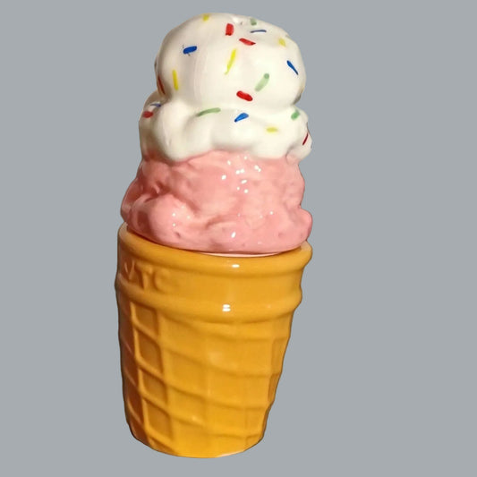 Ice Cream Cone Salt & Pepper Shakers Ceramic BWTC Pink Sprinkle Scoop