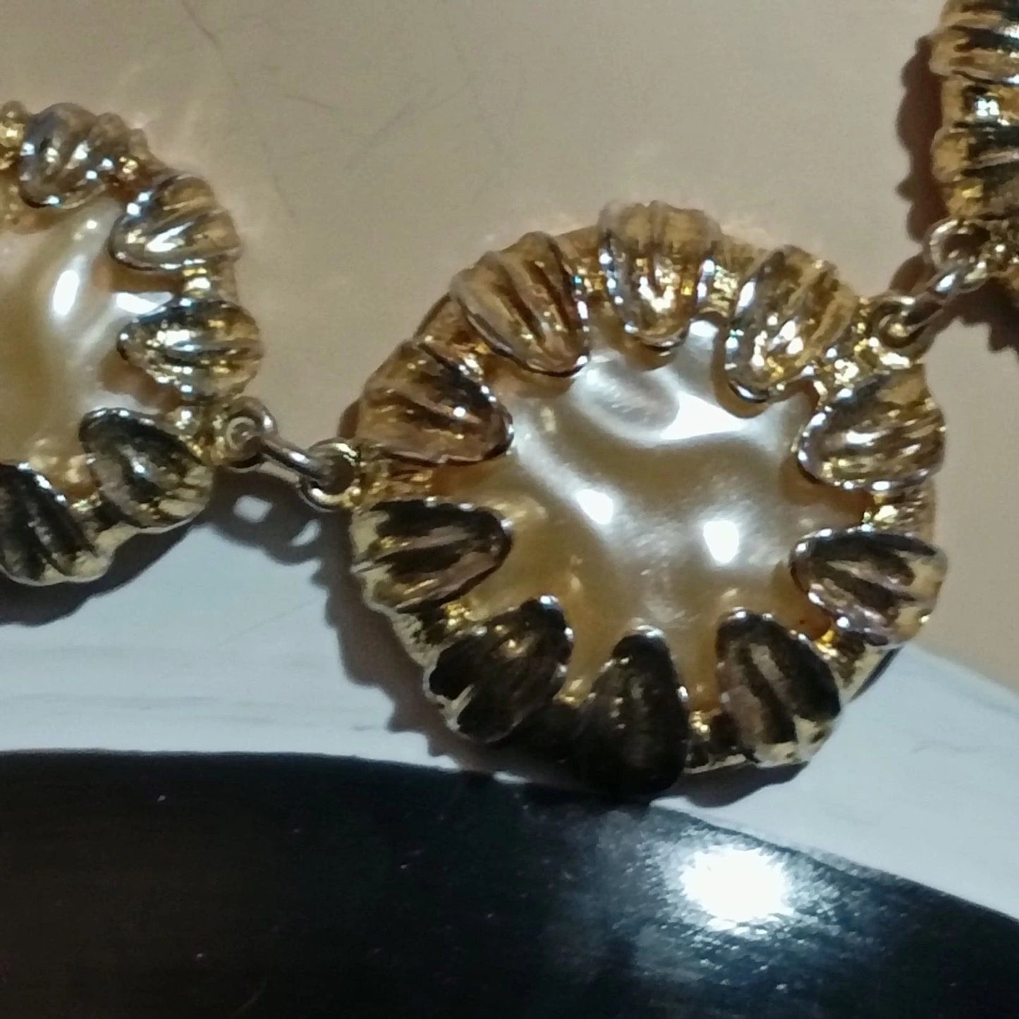 Talbots Gold Tone Champagne Floral Statement Necklace Retro Womens Jewelry