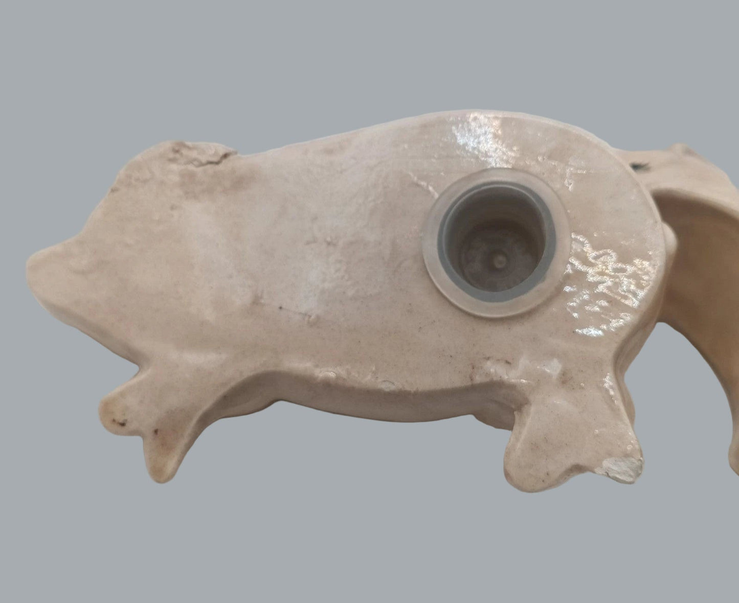 Rob Roy Cuddling Pigs Salt & Pepper Shakers Preowned Ceramic Chip On Rear Foot