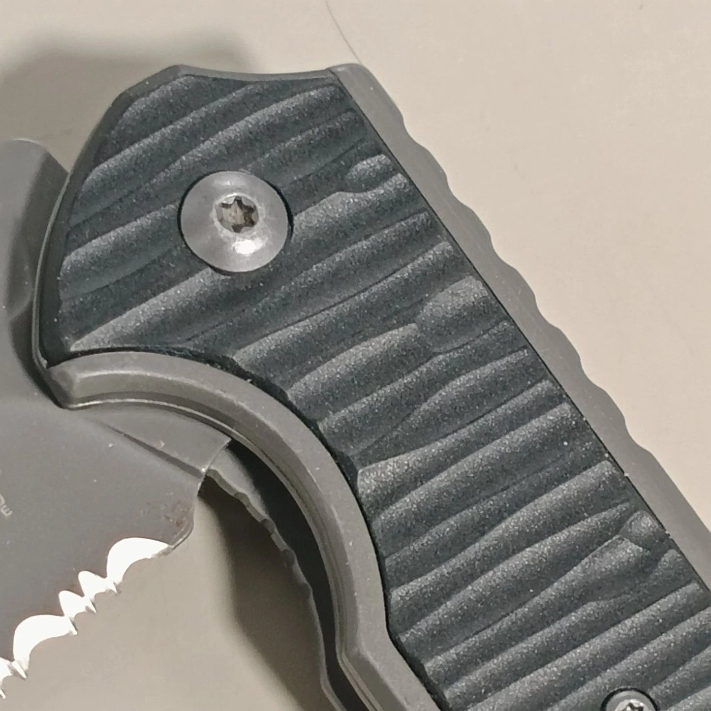 Kershaw Assisted Open Pocket Knife 8Cr13MoV Part Serrated 3.5" Blade