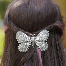 Load image into Gallery viewer, Butterfly Hair Barrette Detailed Mechanical Gears &amp; a Beautiful Butterfly Shape

