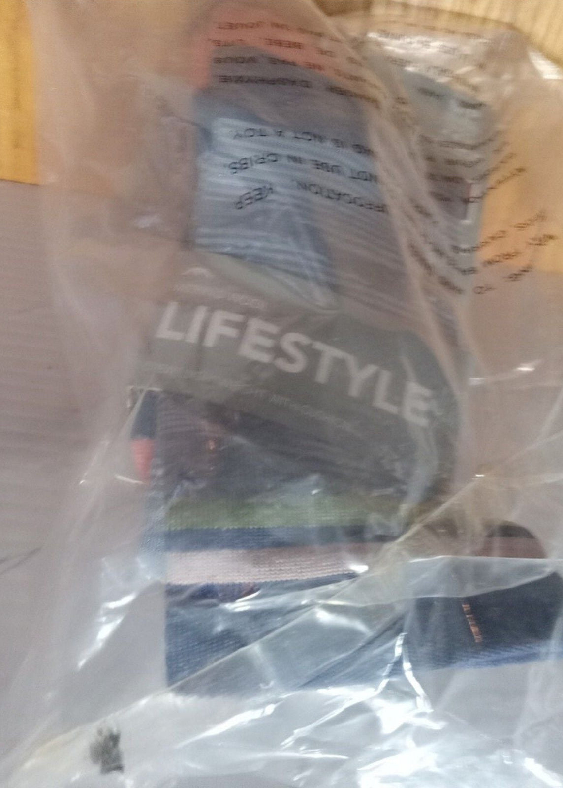 Women Waves Crew Lifestyle Sock Small 50% Merino Wool 48% Nylon 2% Lycra Spandex