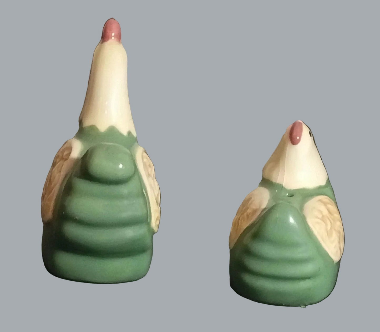 Vintage Snuggling Chicken Salt & Pepper Shakers Plastic Stoppers 3" tall x 4"