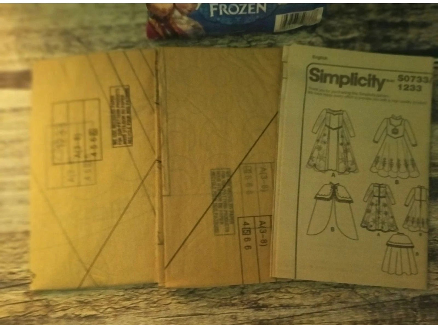 Simplicity S0733 Disney Frozen Elsa Anna Kids Costume Pattern Uncut 3–8 OOP