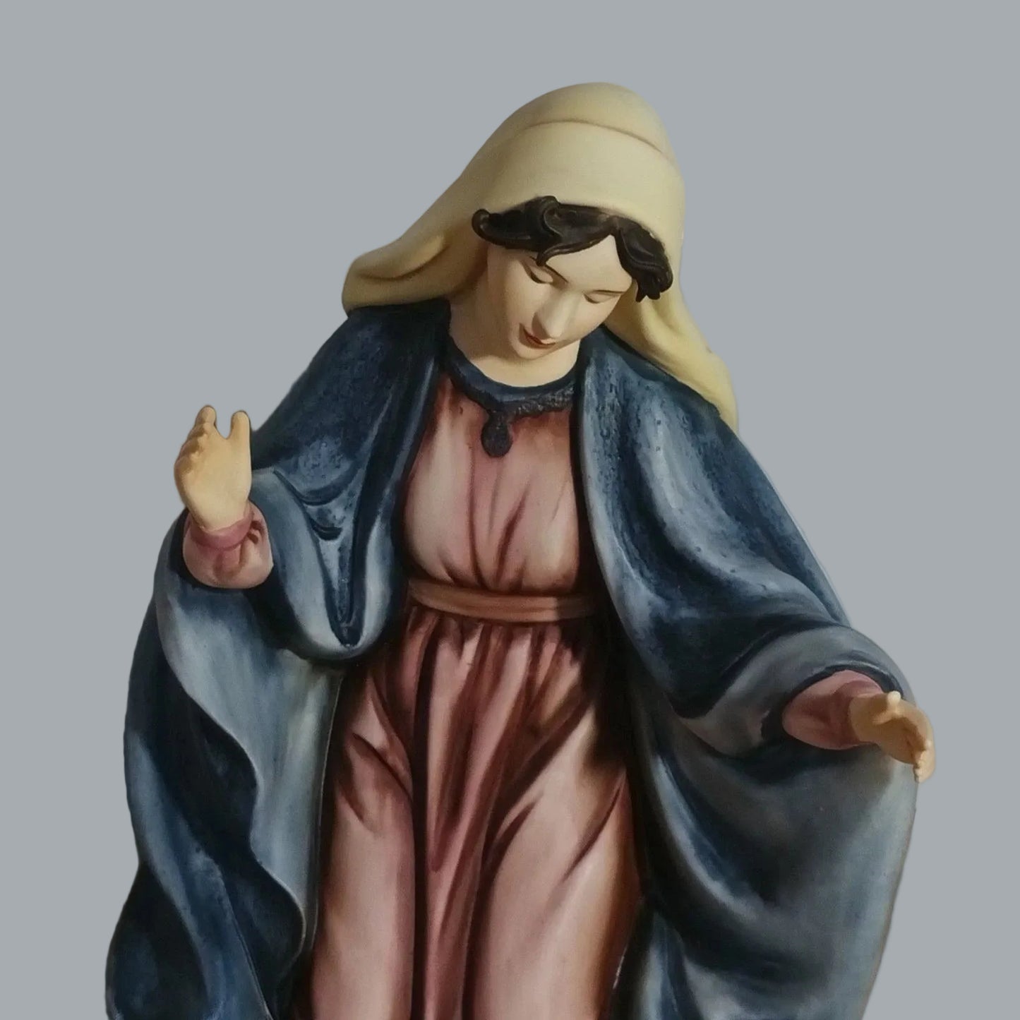 2002 Grandeur Noel Holy Family Nativity Mary Figurine Hand Painted 8.5" Kneeling