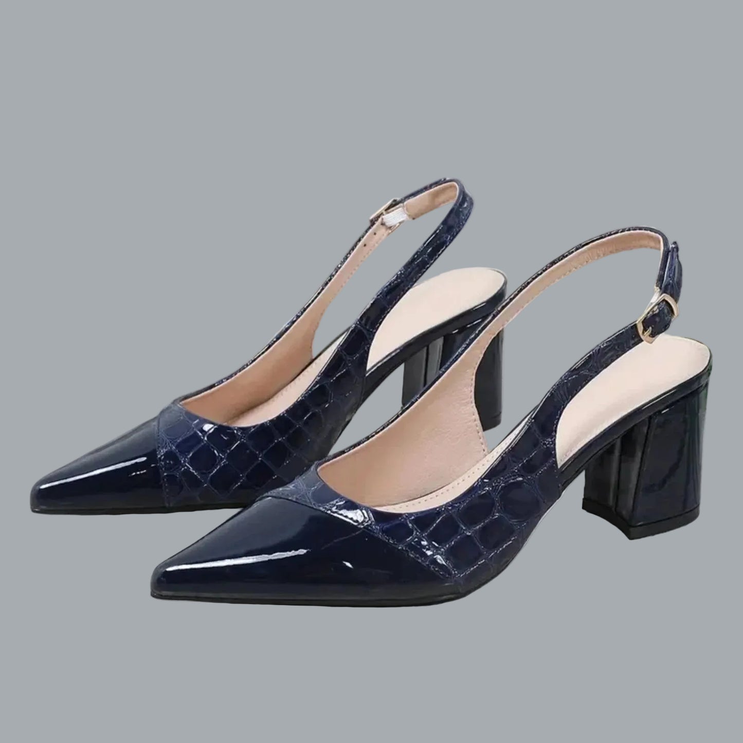 Elegant Pointed Toe Summer Sandals – Chunky Heel, Black & Gold, Size 7.5