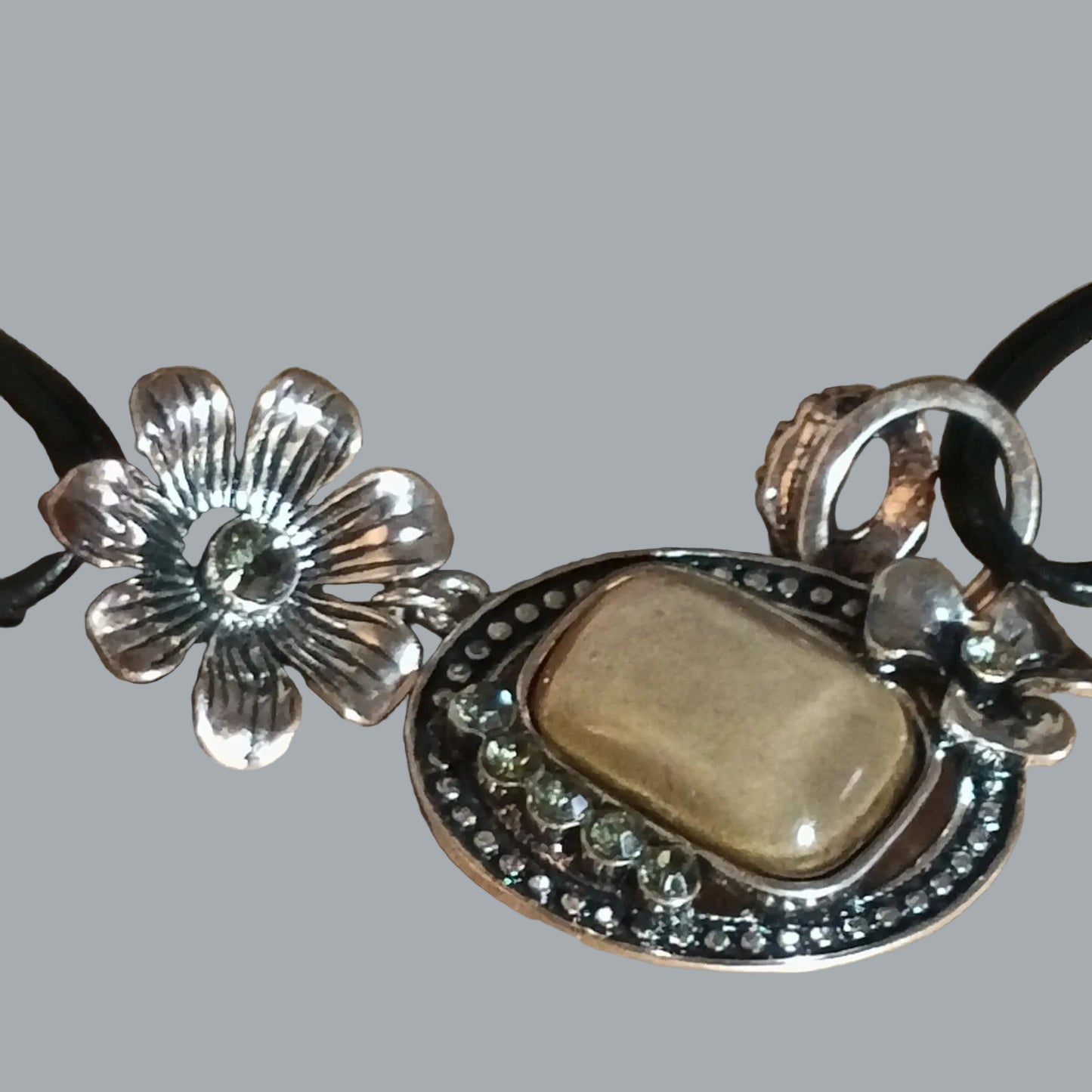 Silvertone Cat Eye Cabochon Floral Choker Necklace Black Cord 12” + Ext