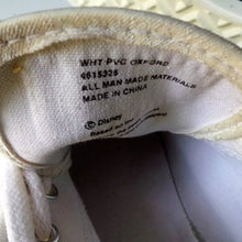 Load image into Gallery viewer, Winnie The Pooh Platform Shoes 90&#39;S Size 8.5
