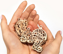 Load image into Gallery viewer, UGEARS U-FIDGETS HAPPY NEW GEARS
